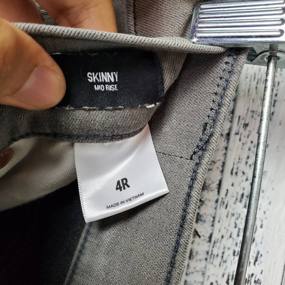 Express Denim Jeans Gray Blue Casual Skinny Mid Rise Size 4R Pants Lot of 2 - Picture 6 of 9